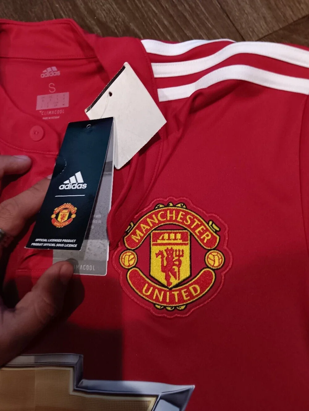 adidas Red Manchester United Home Jersey with Chevrolet Crest Sz S